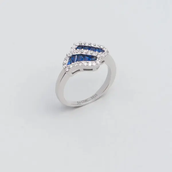 Yakamoz Mavisi 18 Ayar Beyaz Altın Kaplama Gümüş Yüzük